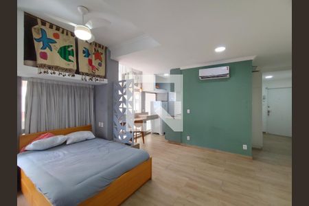 Sala/Quarto de apartamento para alugar com 1 quarto, 33m² em Copacabana, Rio de Janeiro