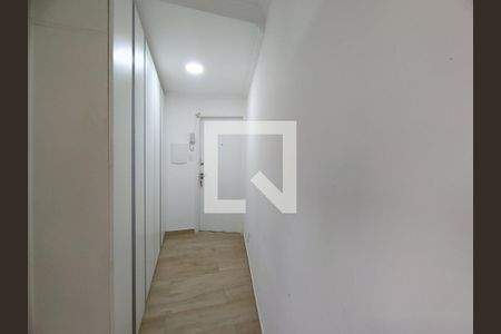 Hall de entrada de apartamento para alugar com 1 quarto, 33m² em Copacabana, Rio de Janeiro