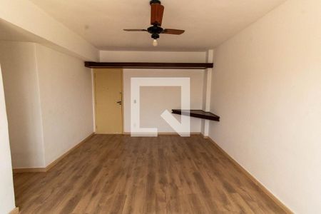 Sala de apartamento para alugar com 2 quartos, 70m² em Santa Rosa, Niterói