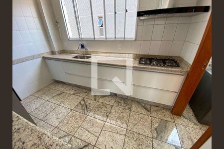 Cozinha de apartamento à venda com 3 quartos, 93m² em São Pedro, Belo Horizonte