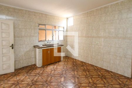 Cozinha  de casa para alugar com 1 quarto, 80m² em Jardim Rodolfo Pirani, São Paulo