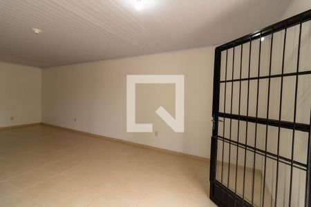 Sala de casa para alugar com 3 quartos, 155m² em Guarujá, Porto Alegre