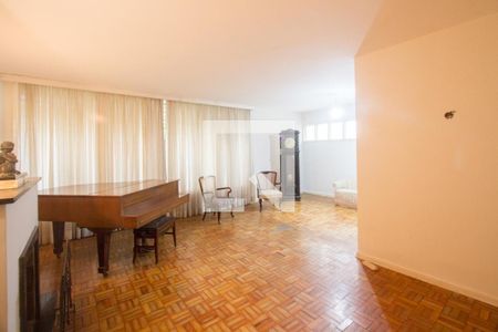 Sala de casa à venda com 4 quartos, 206m² em Granja Julieta, São Paulo