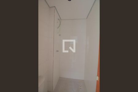 Banheiro de apartamento para alugar com 1 quarto, 27m² em Cidade Líder, São Paulo