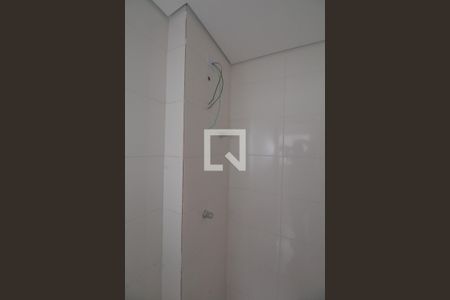 Banheiro de apartamento para alugar com 1 quarto, 27m² em Cidade Líder, São Paulo