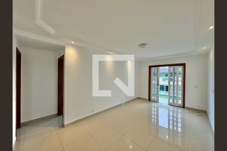 Sala de apartamento à venda com 2 quartos, 90m² em Vargem Grande, Rio de Janeiro