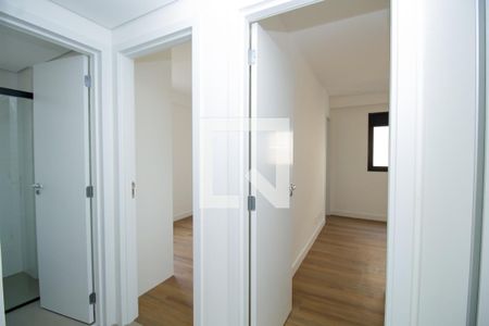 Corredor de apartamento à venda com 2 quartos, 63m² em Santo Antônio, Belo Horizonte