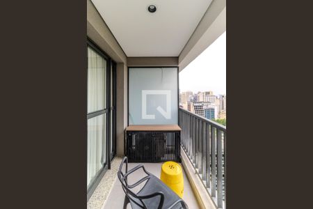 Varanda de kitnet/studio para alugar com 1 quarto, 24m² em Santa Ifigênia, São Paulo