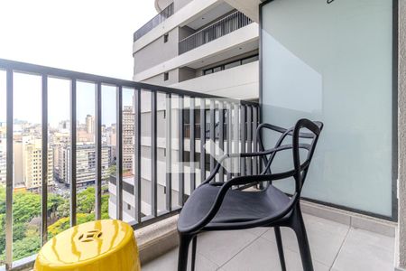 Varanda de kitnet/studio para alugar com 1 quarto, 24m² em Santa Ifigênia, São Paulo