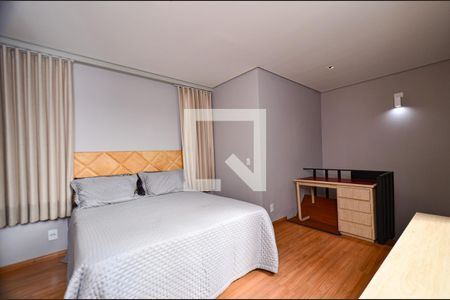 Suite de apartamento para alugar com 1 quarto, 45m² em Funcionários, Belo Horizonte