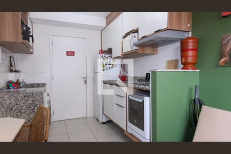 Sala e Cozinha de apartamento à venda com 1 quarto, 26m² em Vila Ema, São Paulo