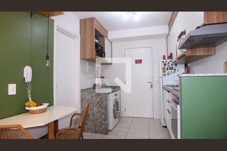 Sala e Cozinha de apartamento à venda com 1 quarto, 26m² em Vila Ema, São Paulo