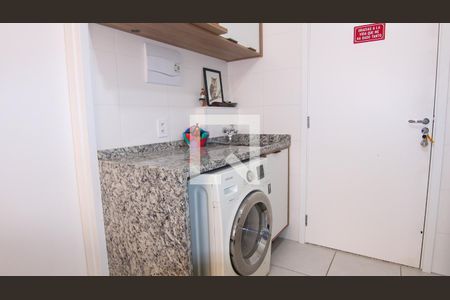 Sala e Cozinha de apartamento à venda com 1 quarto, 26m² em Vila Ema, São Paulo