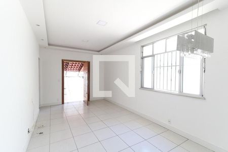 Sala de casa para alugar com 4 quartos, 90m² em Del Castilho, Rio de Janeiro