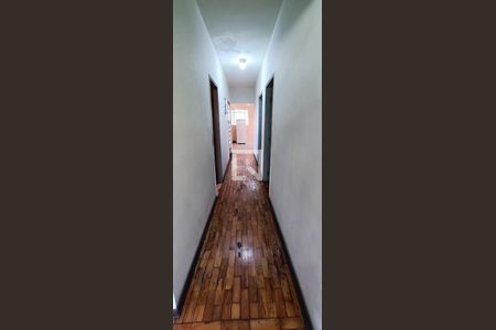 Corredor de casa para alugar com 2 quartos, 125m² em Jardim Monte Kemel, São Paulo