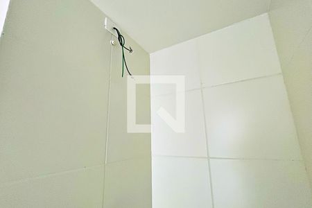 Banheiro de apartamento para alugar com 1 quarto, 27m² em Vila das Bandeiras, Guarulhos