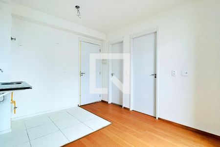 Sala/Cozinha de apartamento para alugar com 1 quarto, 27m² em Vila das Bandeiras, Guarulhos