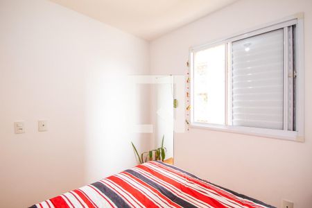 Quarto 1 de apartamento para alugar com 2 quartos, 50m² em Jardim Roberto, Osasco