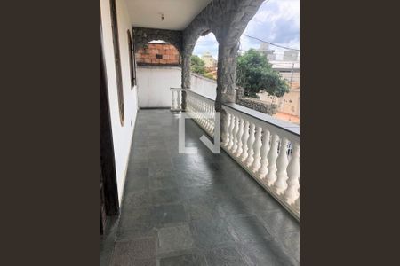 Casa à venda com 5 quartos, 390m² em Santa Rosa, Belo Horizonte