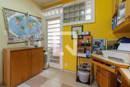 Casa à venda com 201m², 4 quartos e 4 vagas Casa à venda com 201m², 4 quartos e 4 vagasÁrea comum da casa