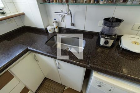 Casa à venda com 201m², 4 quartos e 4 vagas Casa à venda com 201m², 4 quartos e 4 vagasCozinha