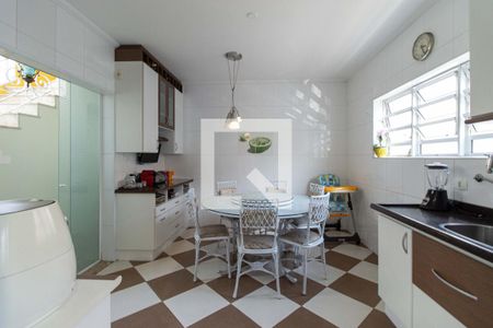 Casa à venda com 201m², 4 quartos e 4 vagas Casa à venda com 201m², 4 quartos e 4 vagasCozinha