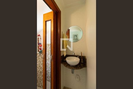 Casa à venda com 201m², 4 quartos e 4 vagas Casa à venda com 201m², 4 quartos e 4 vagasLavabo