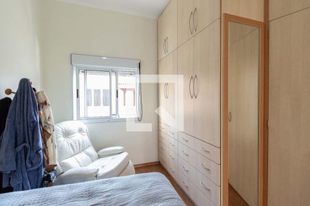 Casa à venda com 201m², 4 quartos e 4 vagas Casa à venda com 201m², 4 quartos e 4 vagasQuarto