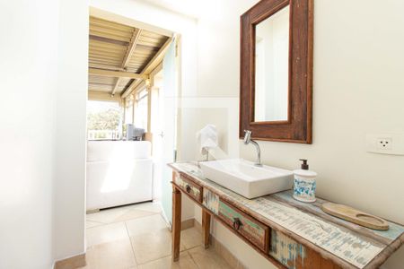 Casa à venda com 201m², 4 quartos e 4 vagas Casa à venda com 201m², 4 quartos e 4 vagasLavabo 2