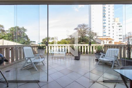 Casa à venda com 201m², 4 quartos e 4 vagas Casa à venda com 201m², 4 quartos e 4 vagasÁrea comum da casa