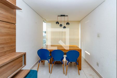 Sala de apartamento à venda com 2 quartos, 62m² em Manacás, Belo Horizonte