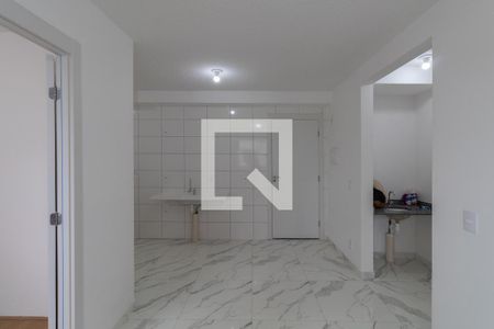 Sala/Cozinha/Área de Serviço de apartamento para alugar com 2 quartos, 38m² em Cidade Nova São Miguel, São Paulo