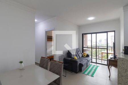 Sala de apartamento à venda com 2 quartos, 61m² em Fazenda Santa Cândida, Campinas