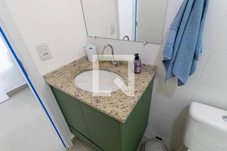 Banheiro da suíte de apartamento à venda com 2 quartos, 61m² em Fazenda Santa Cândida, Campinas