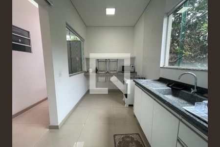 Cozinha de kitnet/studio para alugar com 1 quarto, 20m² em Vila Butantã, São Paulo