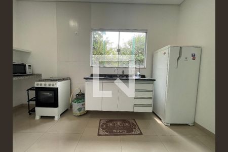 Cozinha de kitnet/studio para alugar com 1 quarto, 20m² em Vila Butantã, São Paulo