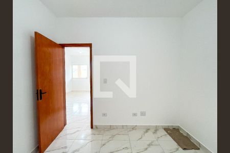 Quarto 2 de apartamento para alugar com 2 quartos, 40m² em São Domingos, São Paulo