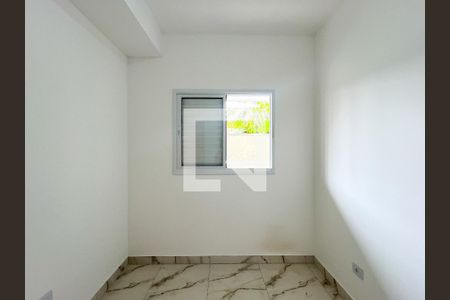 Quarto 1 de apartamento para alugar com 2 quartos, 40m² em São Domingos, São Paulo