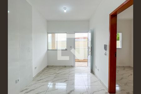 Sala/Cozinha de apartamento para alugar com 2 quartos, 40m² em São Domingos, São Paulo