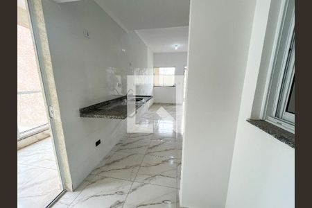 Cozinha e Área de Serviço de apartamento para alugar com 2 quartos, 40m² em São Domingos, São Paulo