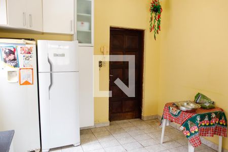 Casa à venda com 500m², 4 quartos e 2 vagas Casa à venda com 500m², 4 quartos e 2 vagasCozinha