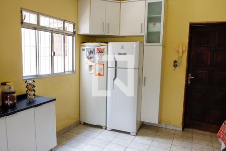 Casa à venda com 500m², 4 quartos e 2 vagas Casa à venda com 500m², 4 quartos e 2 vagasCozinha