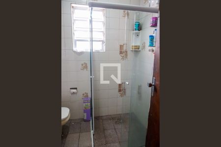 Casa à venda com 500m², 4 quartos e 2 vagas Casa à venda com 500m², 4 quartos e 2 vagasBanheiro