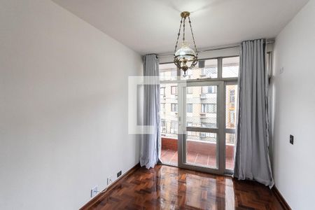 Apartamento para alugar com 120m², 2 quartos e 3 vagasSala