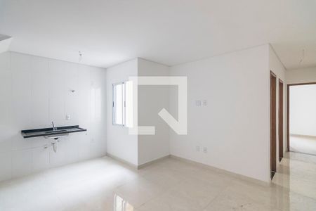 Sala de apartamento à venda com 2 quartos, 100m² em Jardim das Maravilhas, Santo André