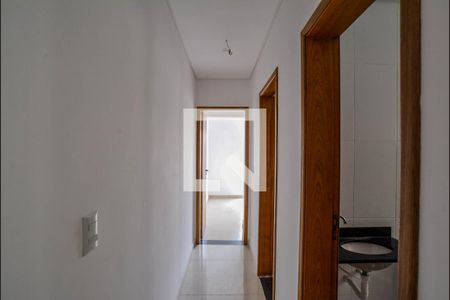 Corredor de apartamento à venda com 2 quartos, 56m² em Jardim das Maravilhas, Santo André