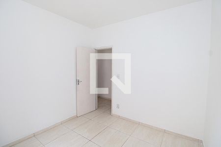 Quarto de casa para alugar com 1 quarto, 50m² em Marechal Hermes, Rio de Janeiro