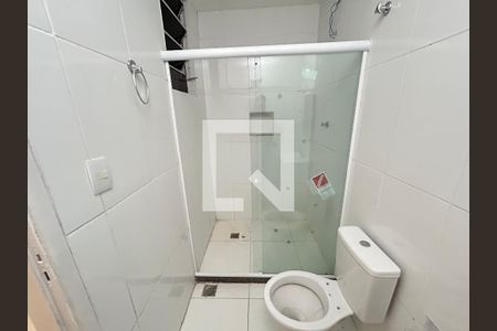 Banheiro de casa para alugar com 1 quarto, 50m² em Marechal Hermes, Rio de Janeiro