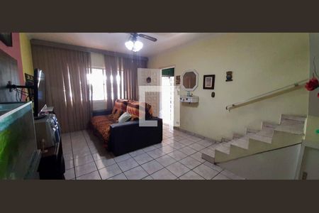 Sala de casa à venda com 4 quartos, 141m² em Bonfim, Osasco