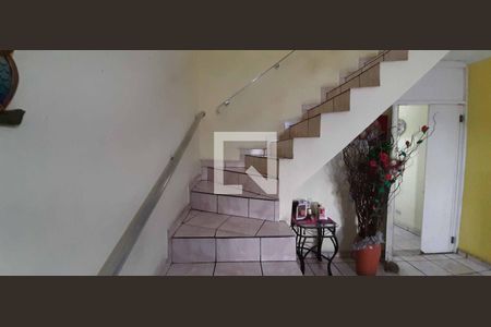 Sala de casa à venda com 4 quartos, 141m² em Bonfim, Osasco